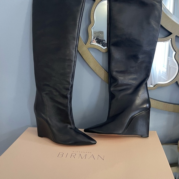 Boots - Picture 6 of 8